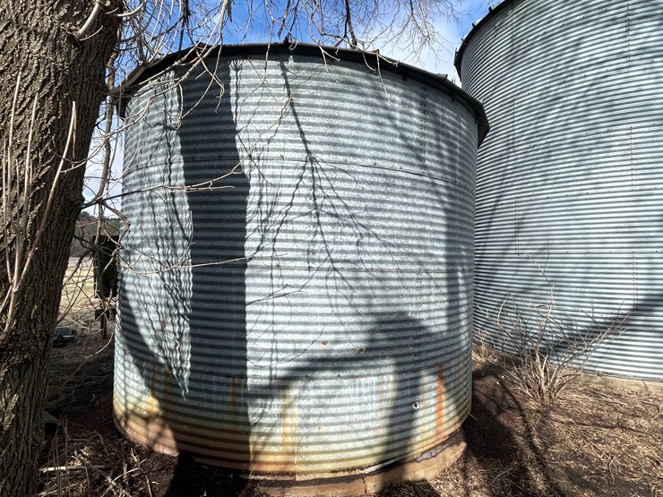 #106-•-butterbrand-grain-bin-(scandia,-mn)-image-4