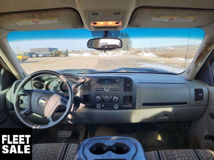 2012-chevrolet-silverado-2500hd-image-19