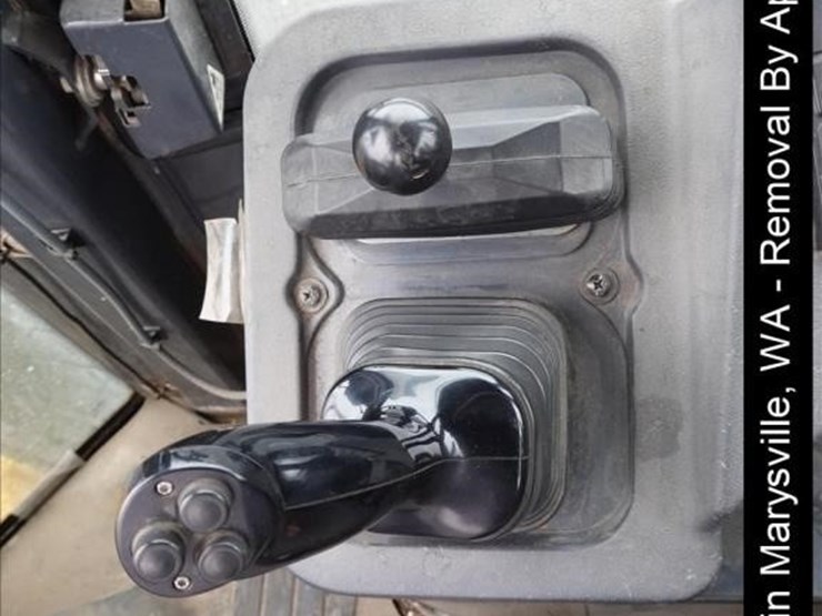 2004-deere-644j-image-15