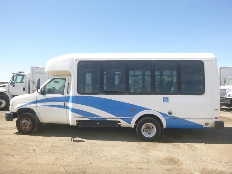 2014-ford-e450-image-6