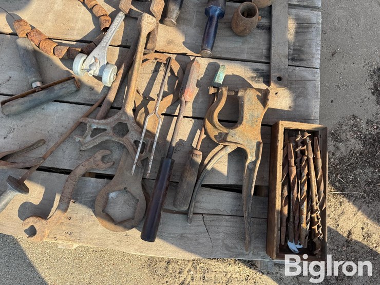 antique-tools-image-10