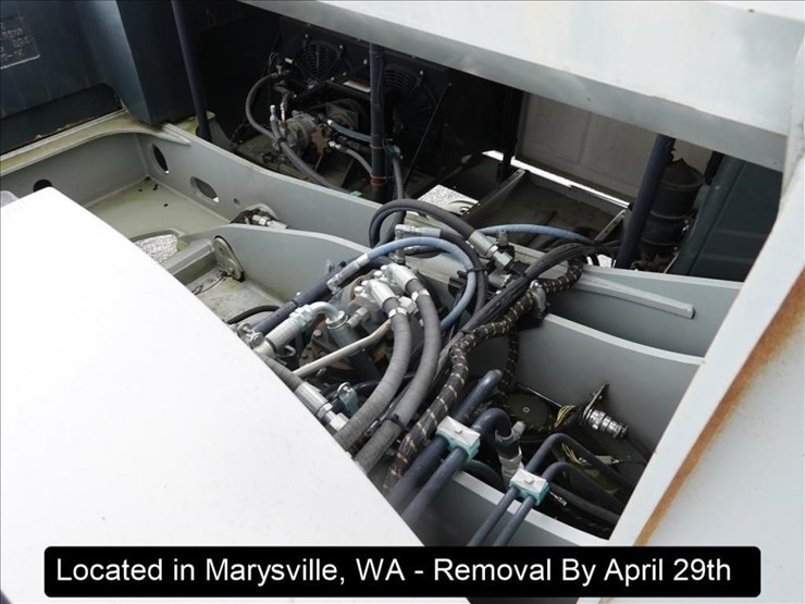 2009-gradall-xl3100-image-6