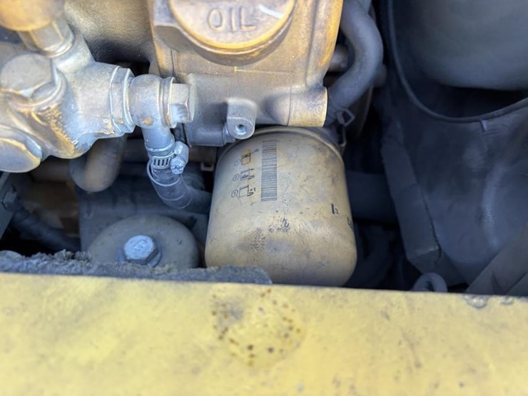 2015-caterpillar-305.5e2-cr-image-48