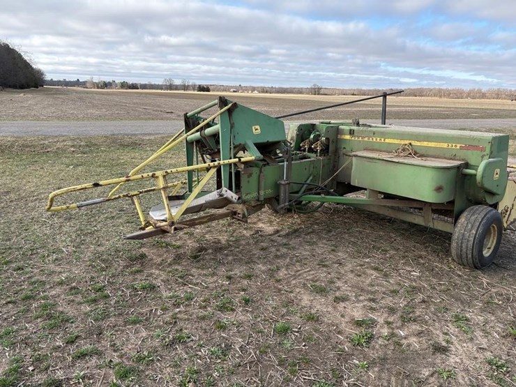 john-deere-336-image-2