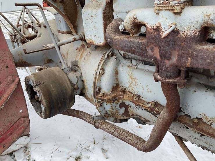 fordson-with-mounted-plow-image-20