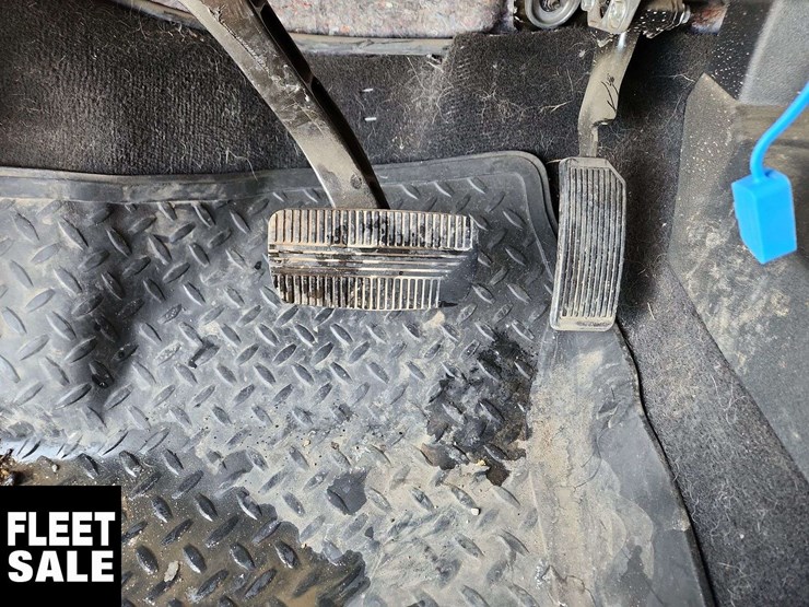 2014-nissan-titan-image-23