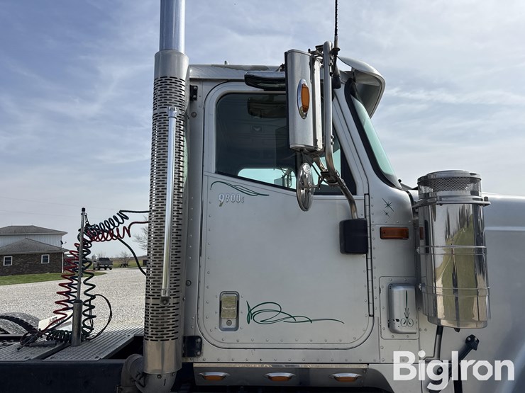 2013-international-9900-image-11