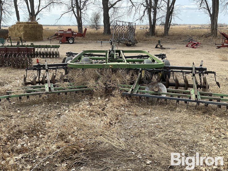 john-deere-210-image-6