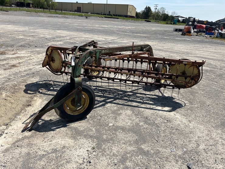 john-deere-670-image-1