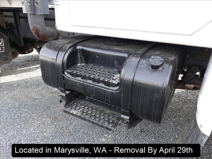 2001-international-4900-image-25