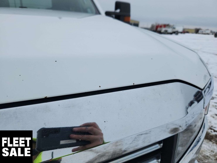 2016-chevrolet-silverado-3500hd-image-34