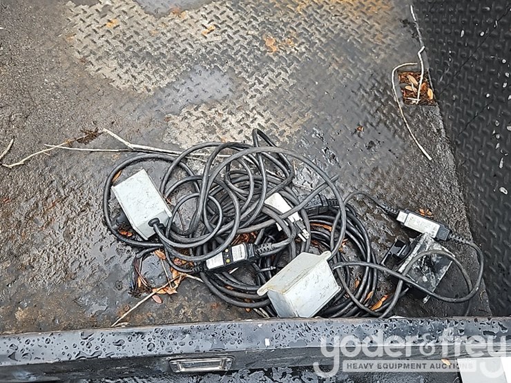 2006-ford-f750-image-16