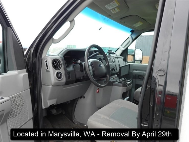 2015-ford-e350-image-28