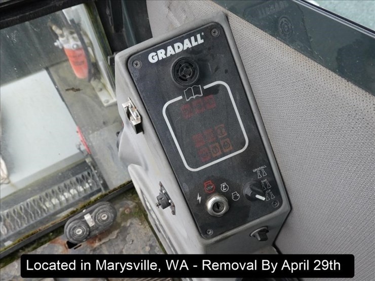 2009-gradall-xl3100-image-15