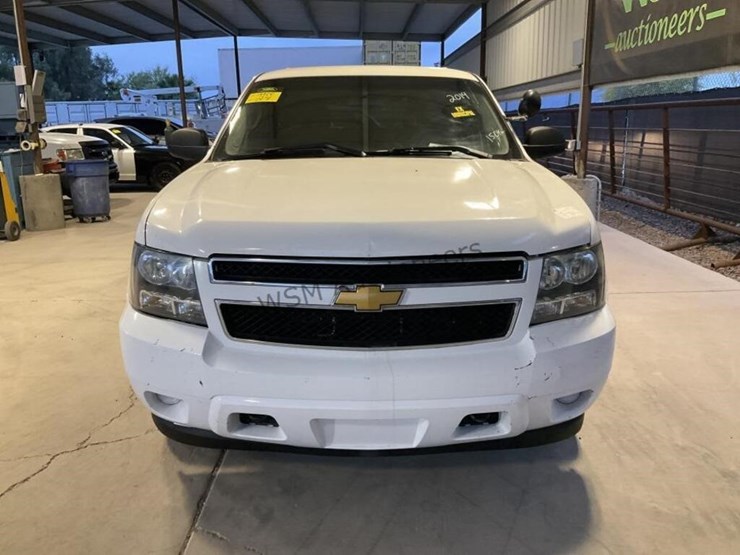 2014-chevrolet-tahoe-image-3