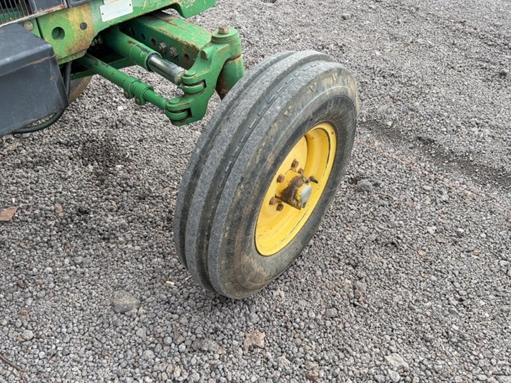 john-deere-2355-image-6