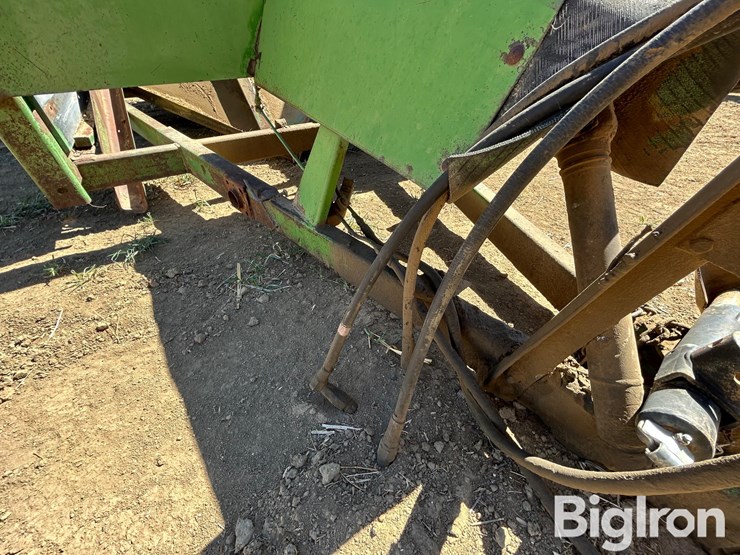 john-deere-450-image-11