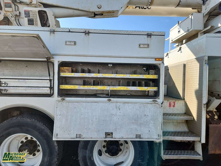 2006-international-durastar-4300-image-43