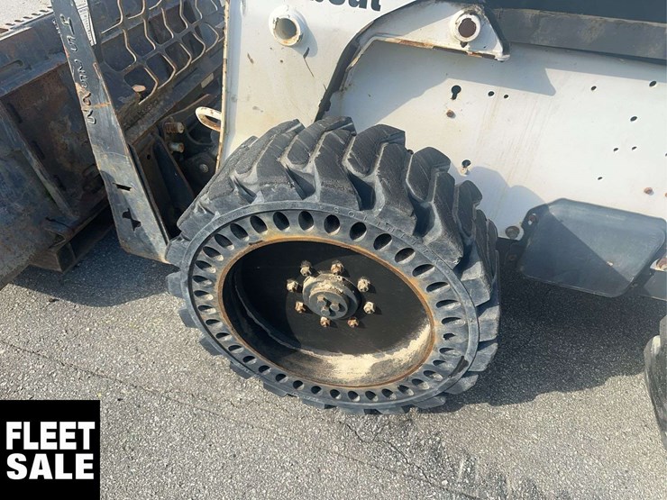 2012-bobcat-s250-image-10