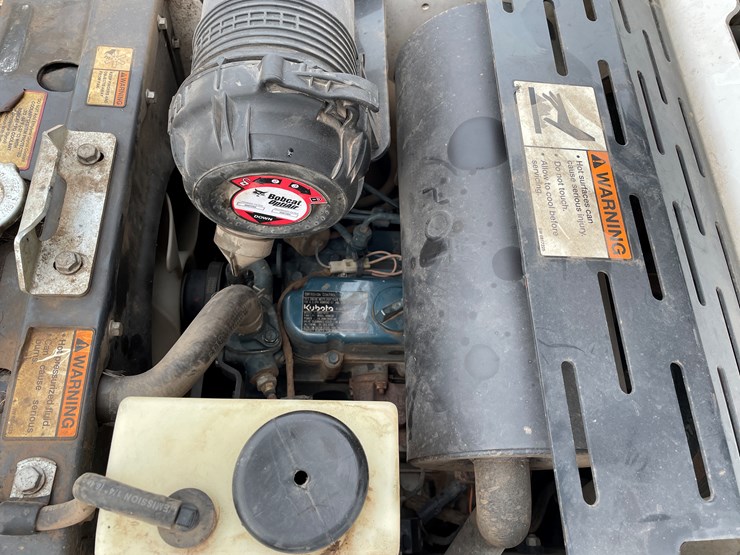 2022-bobcat-mt55-image-27