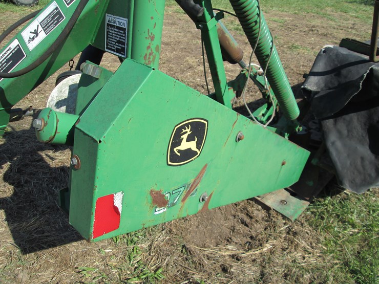 john-deere-275-image-5