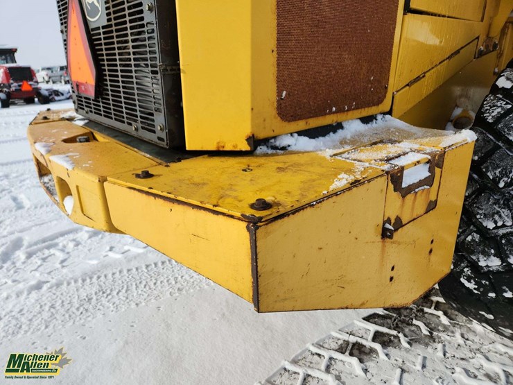 2013-deere-644k-image-32