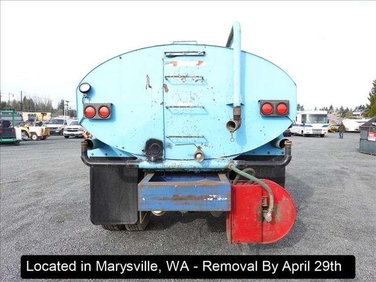 1993-freightliner-fld112-image-33