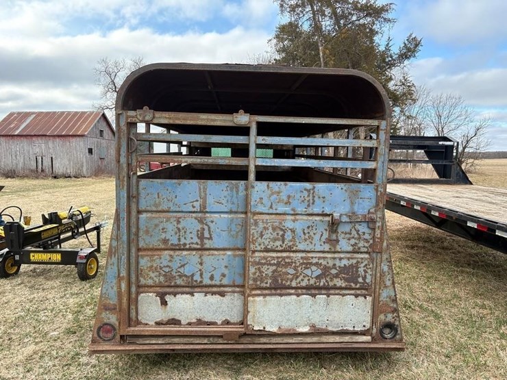 tandem-axle-13'-cattle-trailer-image-5