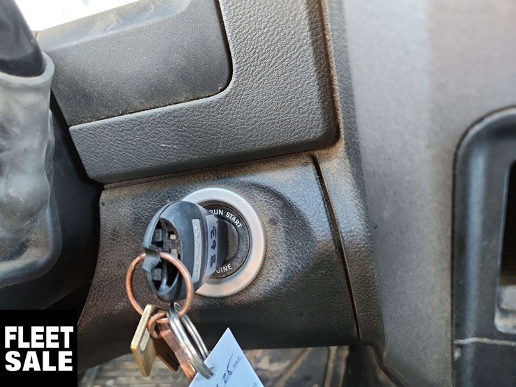 2019-ram-1500-classic-image-24