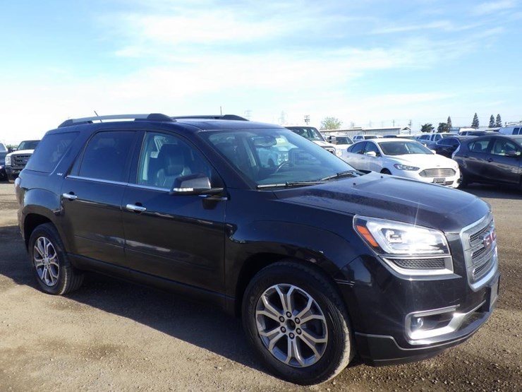 2013-gmc-acadia-image-2