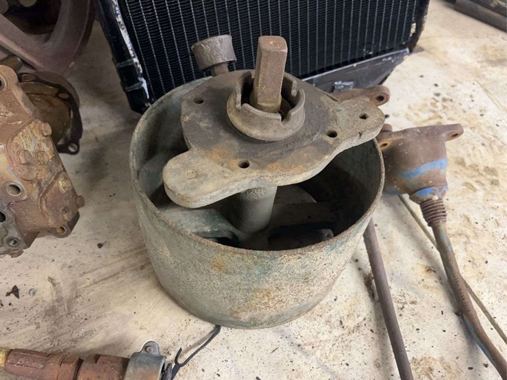 radiator,-fuel-tank-and-other-parts-image-9