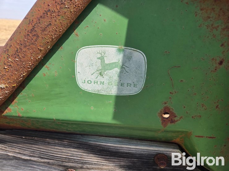 john-deere-manure-spreader-image-11