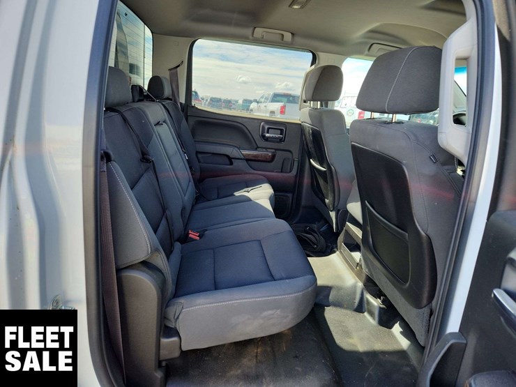 2015-gmc-sierra-2500hd-image-19