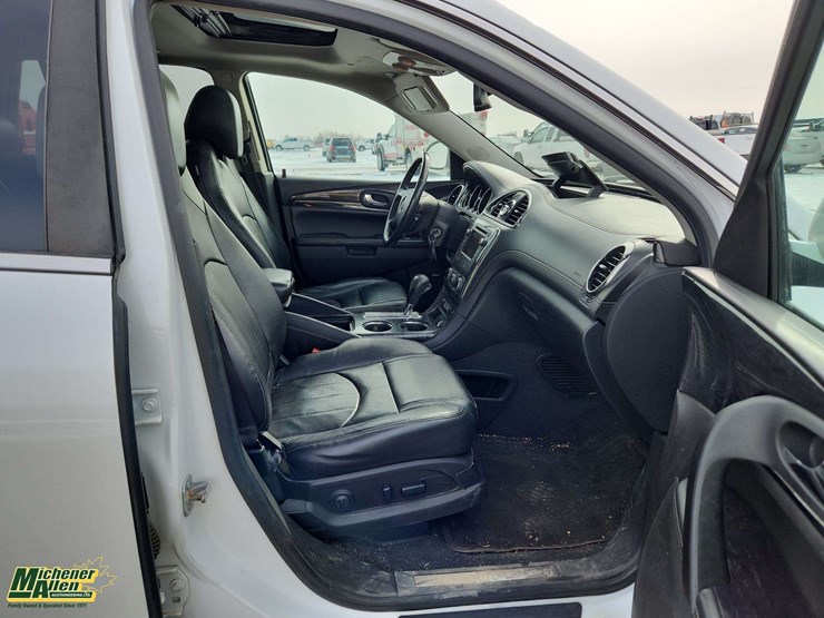 2017-buick-enclave-image-21