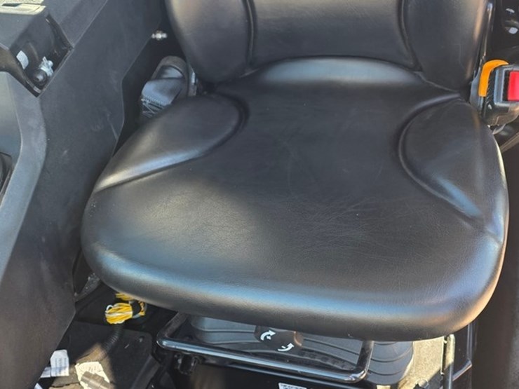 2024-jcb-215-image-49