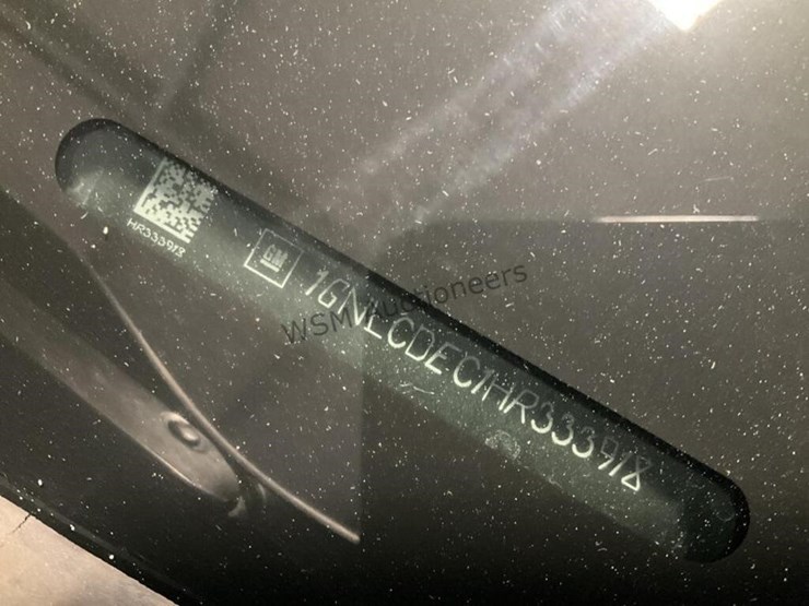 2017-chevrolet-tahoe-image-14