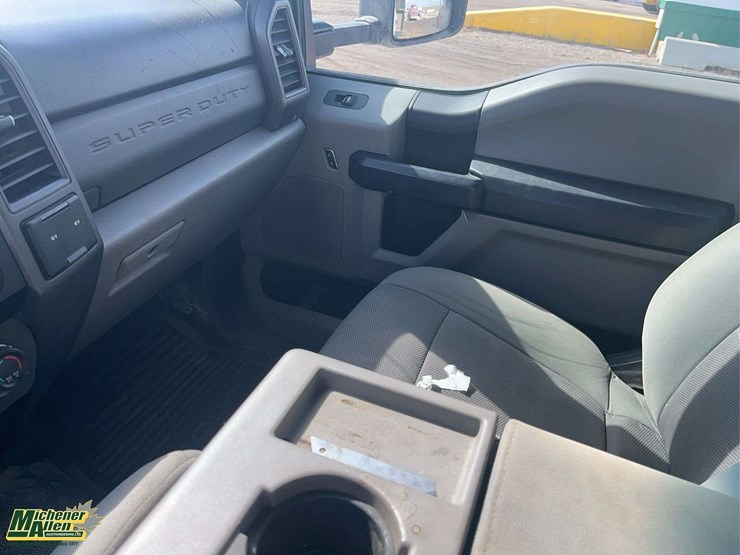 2018-ford-f550-image-18