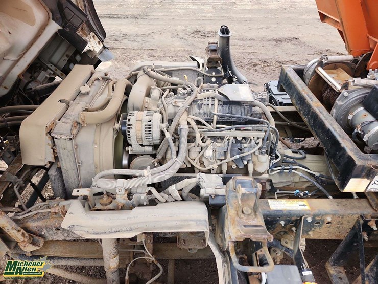 2016-isuzu-npr-image-20