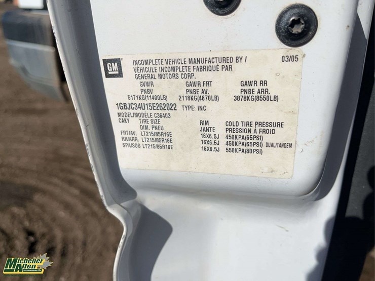 2005-chevrolet-silverado-3500-image-24