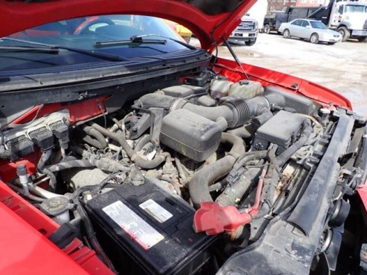 2010-ford-f150-raptor-image-26