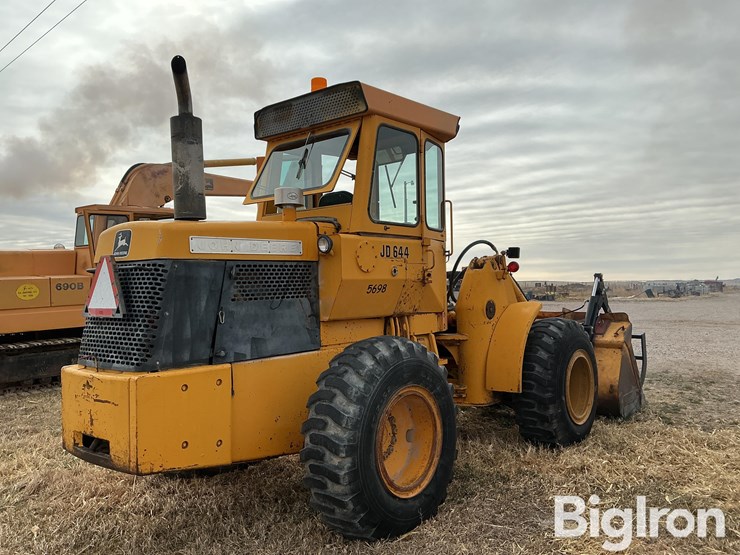 john-deere-644-image-5