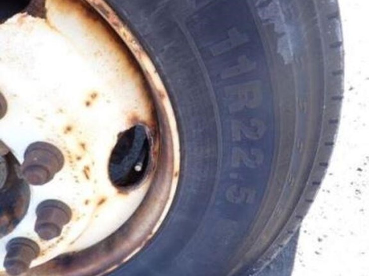 2016-ford-f750-image-32