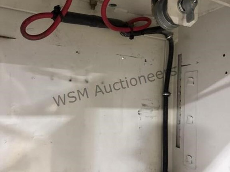 2017-ford-f550-image-14