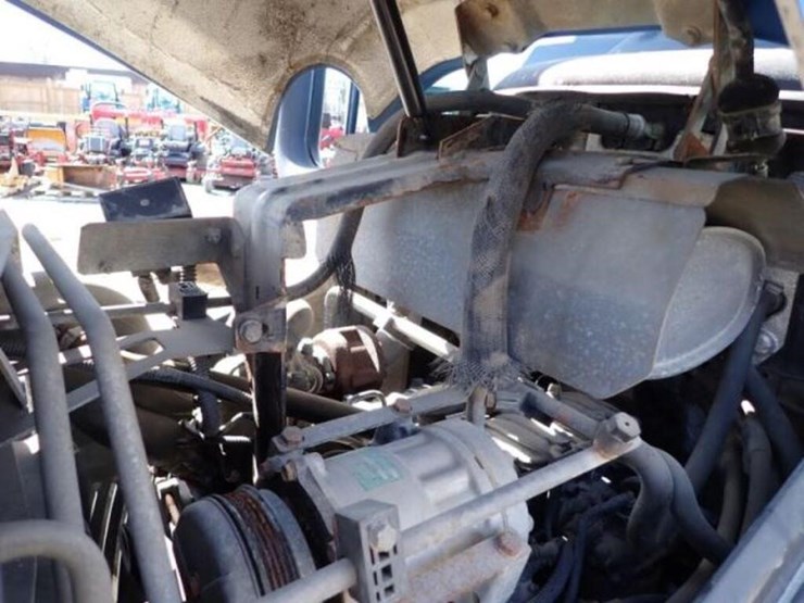 2012-new-holland-t4.75-image-61