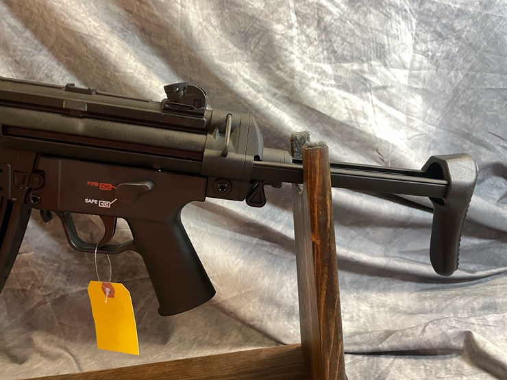 #10078-•-hk-mp5,-22-lr-semi-auto-rifle,-sn:-hd054195-image-11