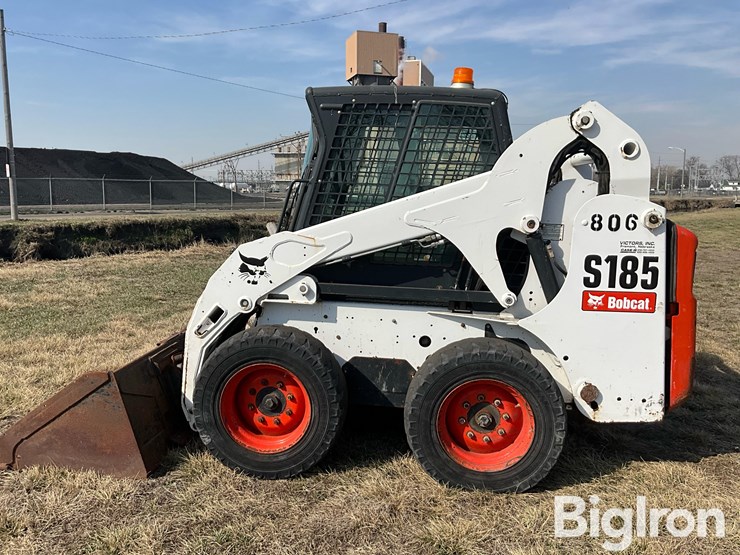 2010-bobcat-s185-image-8