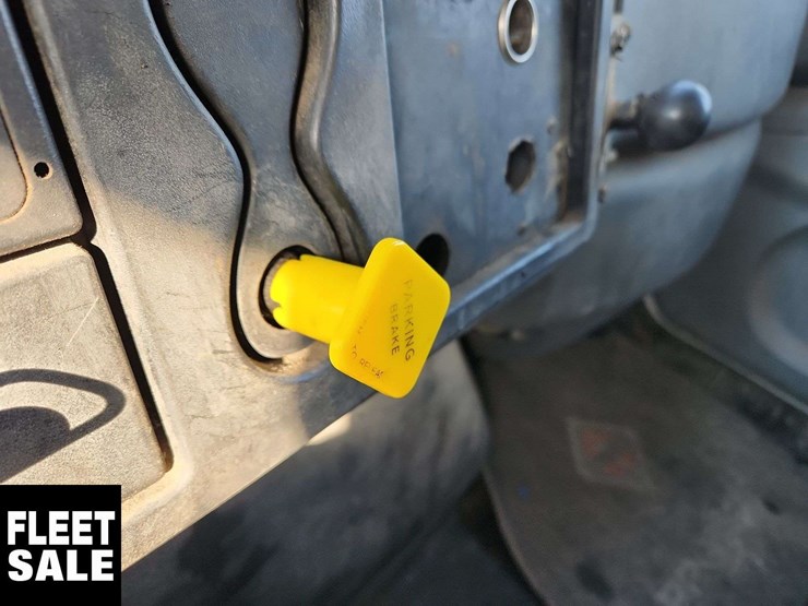 2006-international-durastar-4300-image-21