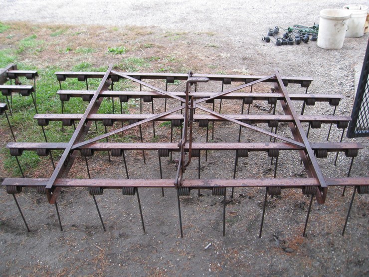 seller-#13.-(5)-6’-harrow-sections-image-2