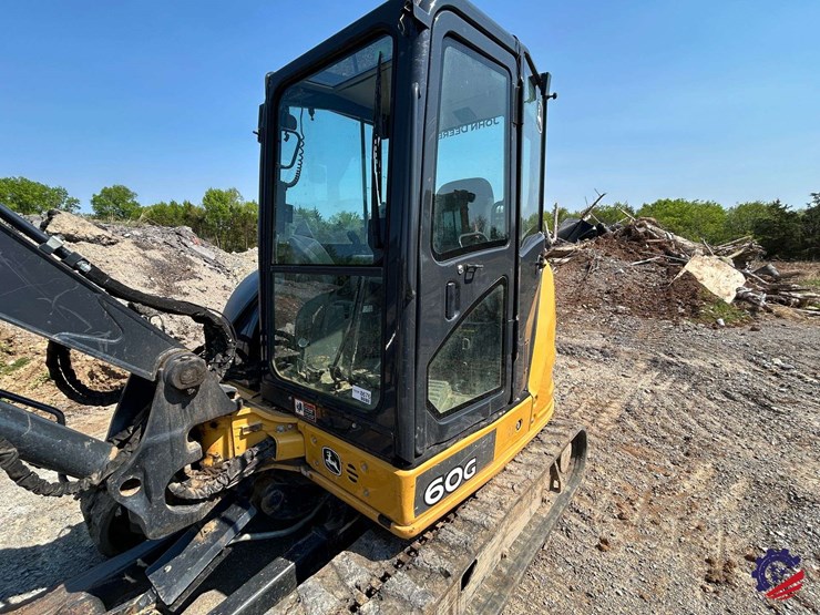 2021-deere-60g-image-9