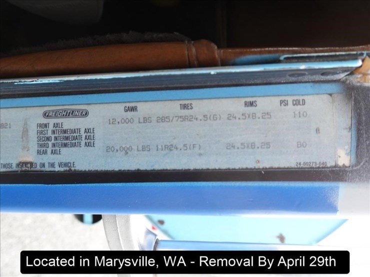 1993-freightliner-fld112-image-21